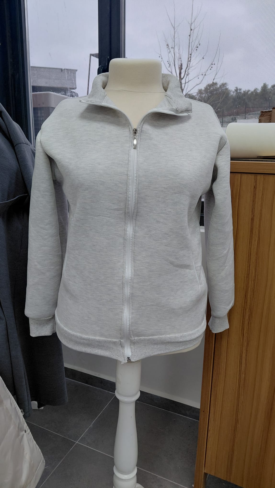 96584775-87aa-4728-979e-6d44a81cc838